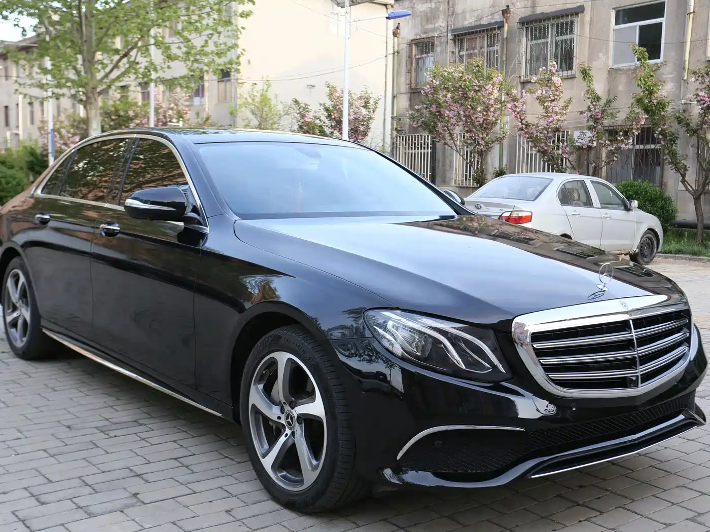 Mercedes-Benz E-Class 2019 Facelift E 300 L Sport Fashion фото 3