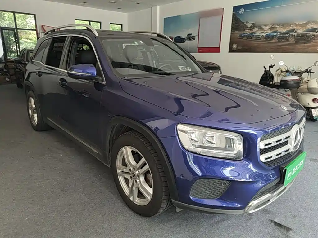 Photo 4 - Mercedes-Benz GLB