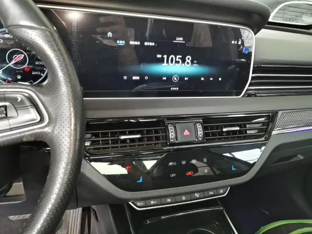 Hongqi HS5 2019 2.0T Intelligent Connected Flagship Edition фото 9