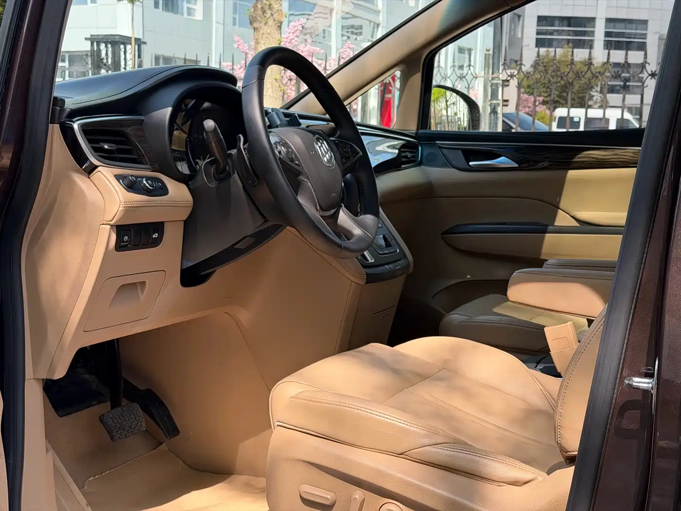 Buick GL8 2017 ES 28T Premium China V фото 5