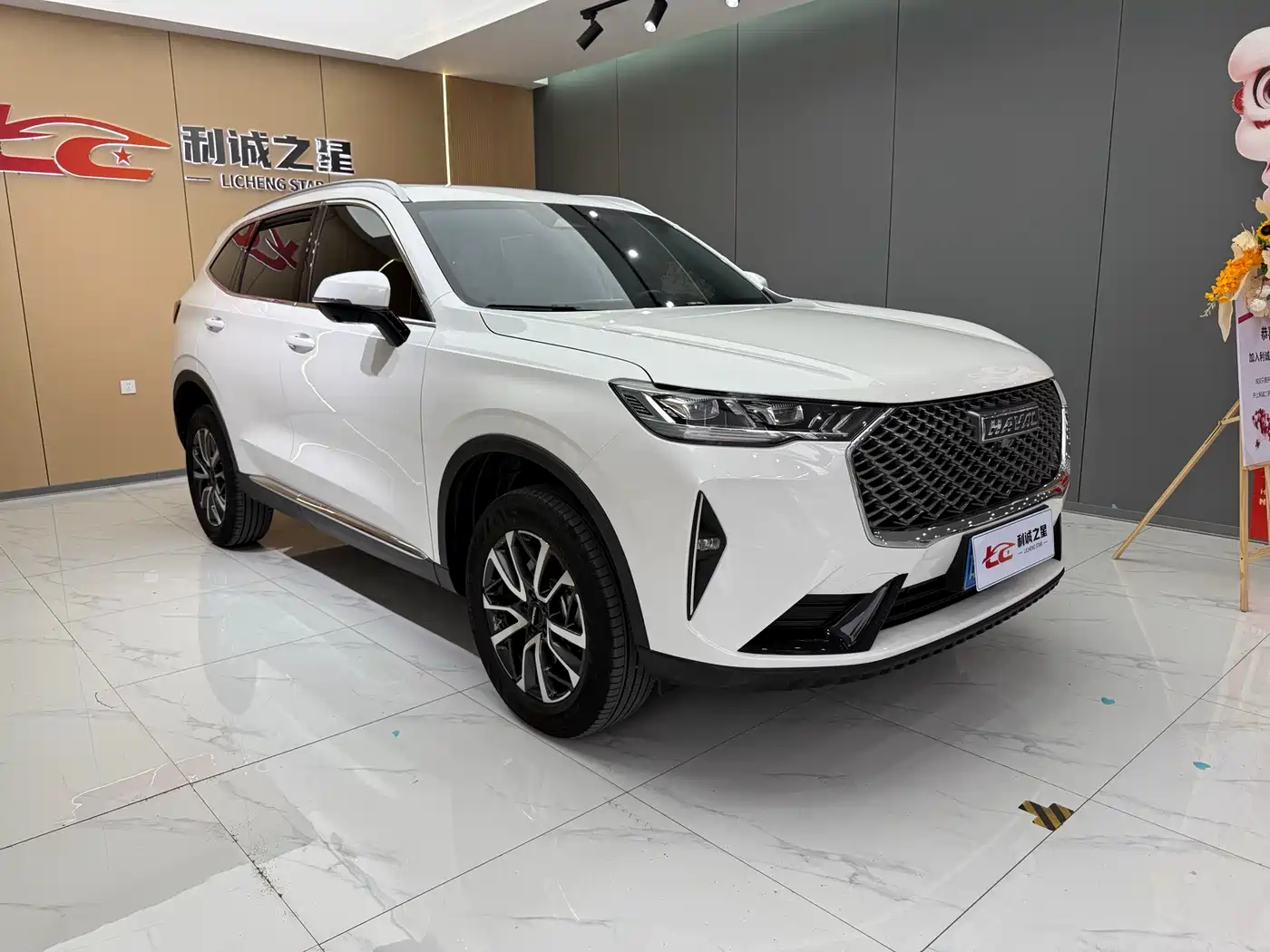 Haval H6 2024 Model 1.5T 2WD Classic Edition фото 3
