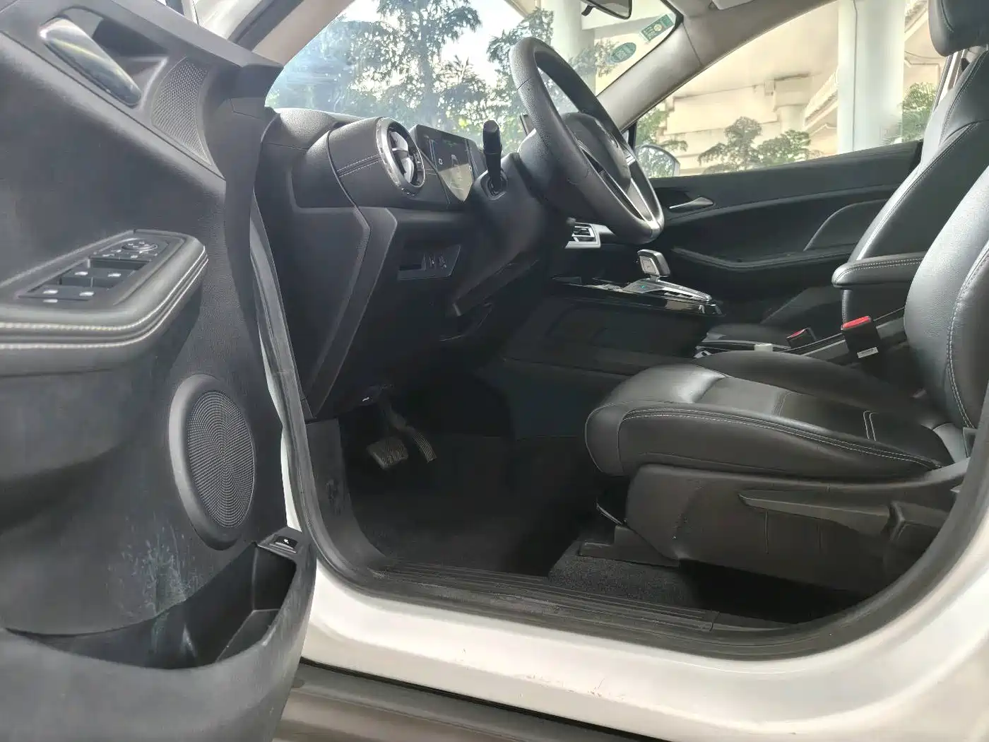BYD Yuan New Energy 2019 EV535 Smart Connected Trend Leader Type фото 13