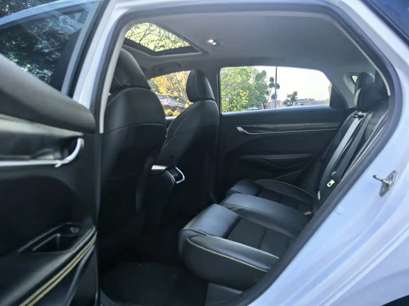 GEELY AUTOMOBILE BINRUI