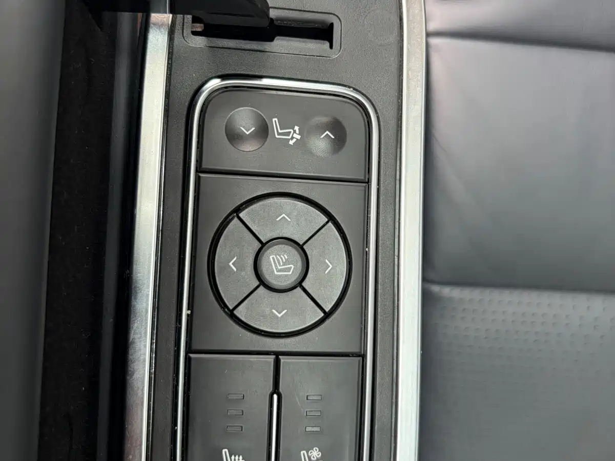 GAC Trumpchi Trumpchi M8 2021 Leading Show Series 390T Prestige Edition фото 13