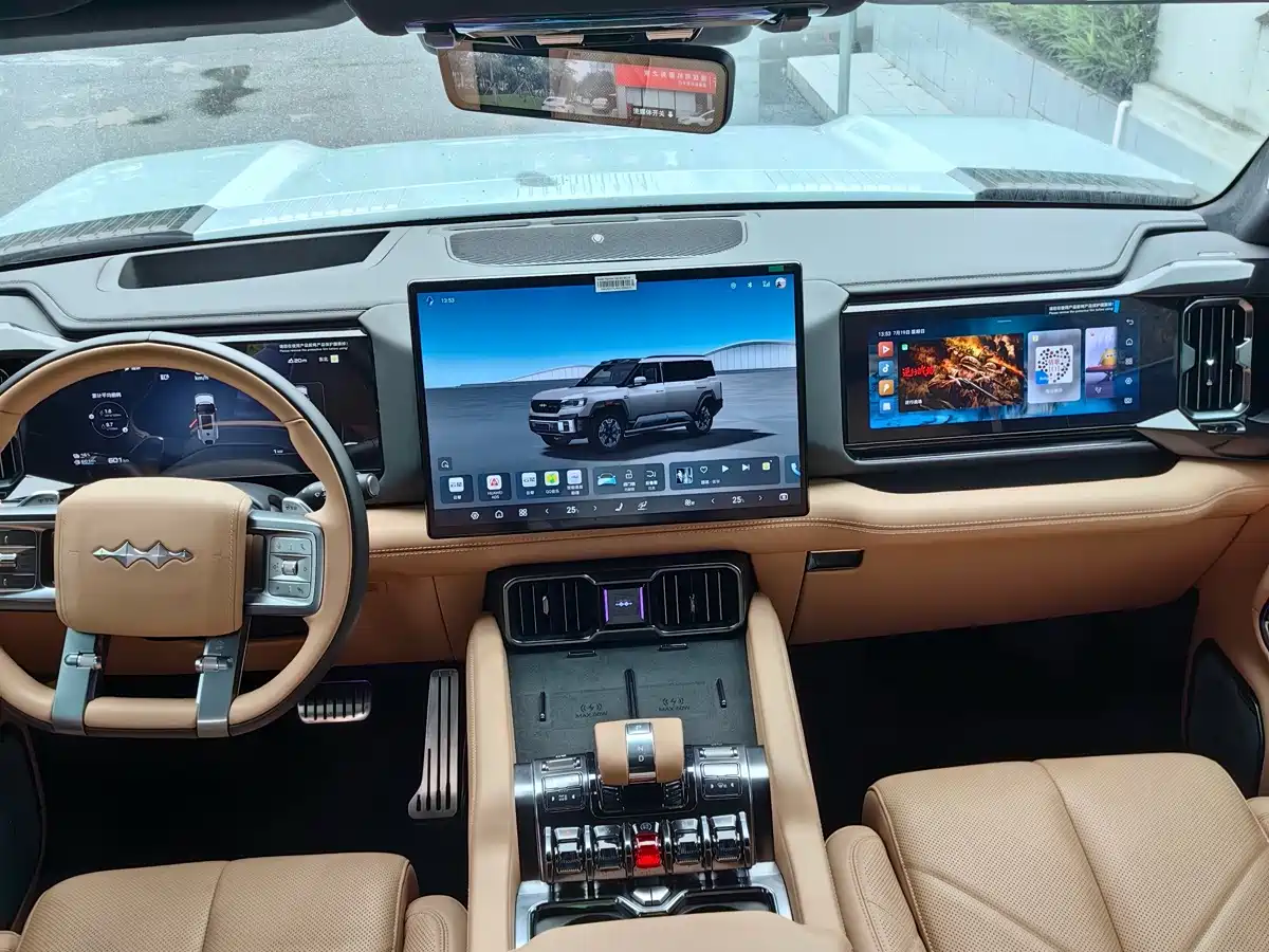 Fang Cheng Bao Leopard 8 2025 2025 Zhiyong Flagship 6-Seater