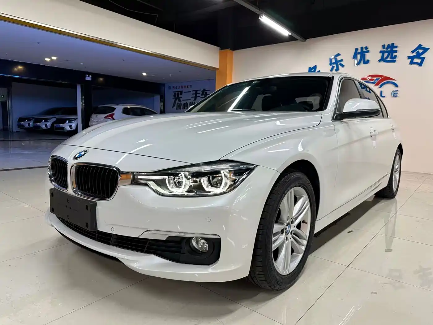 BMW 3 Series 2016 320Li Fashion Model
