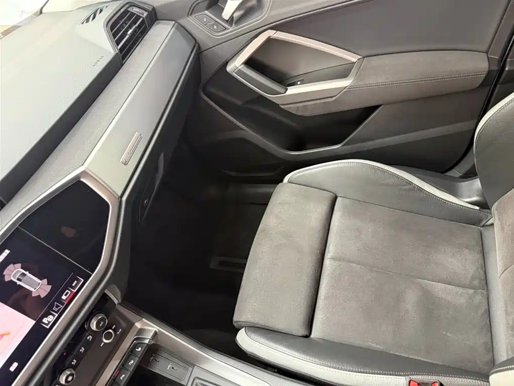 Audi Q3 2023 35 TFSI Fashion Dynamic (1.4T) фото 13