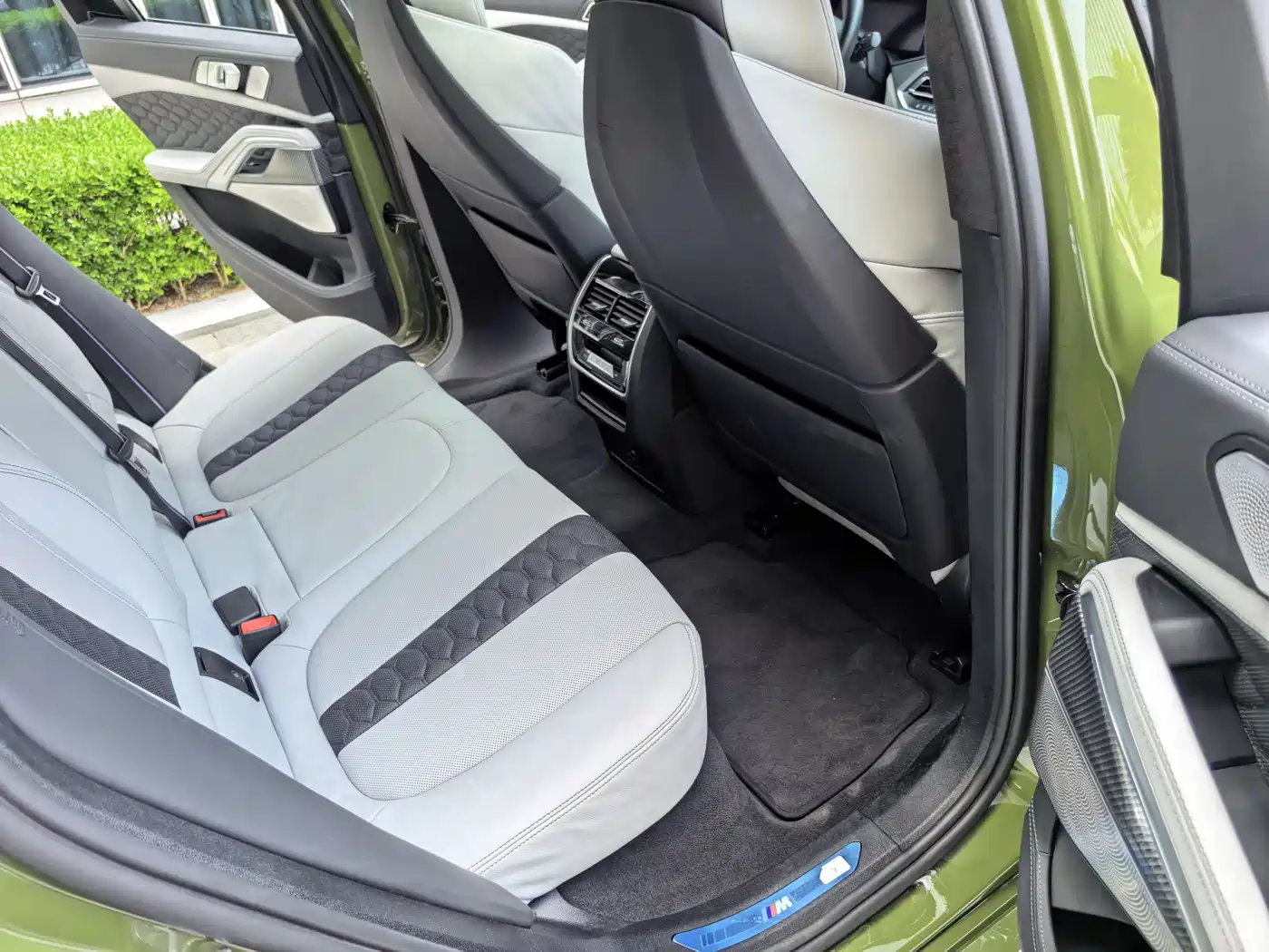 BMW X6 M 2022 X6 M фото 36