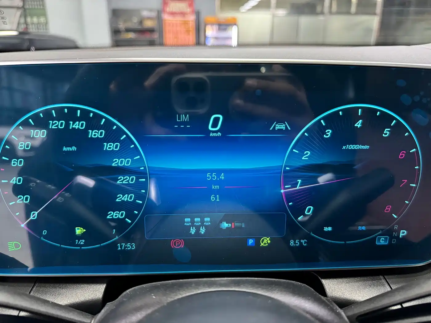 MERCEDES-BENZ GLC