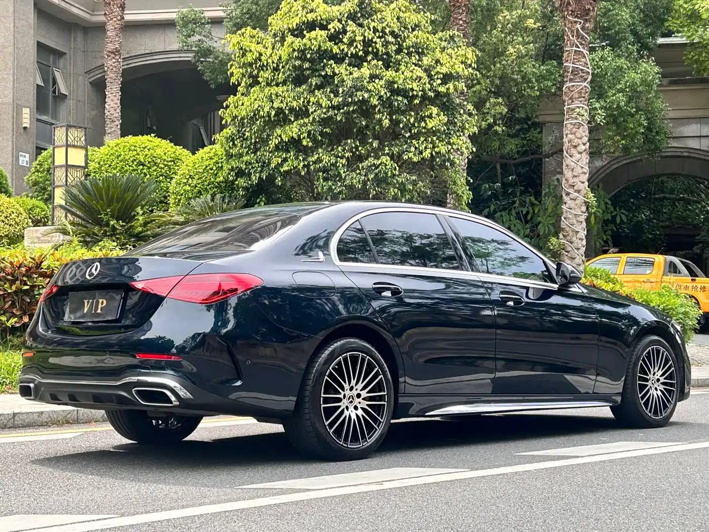 Mercedes-Benz C-Class 2023 C 200 L Sport фото 7