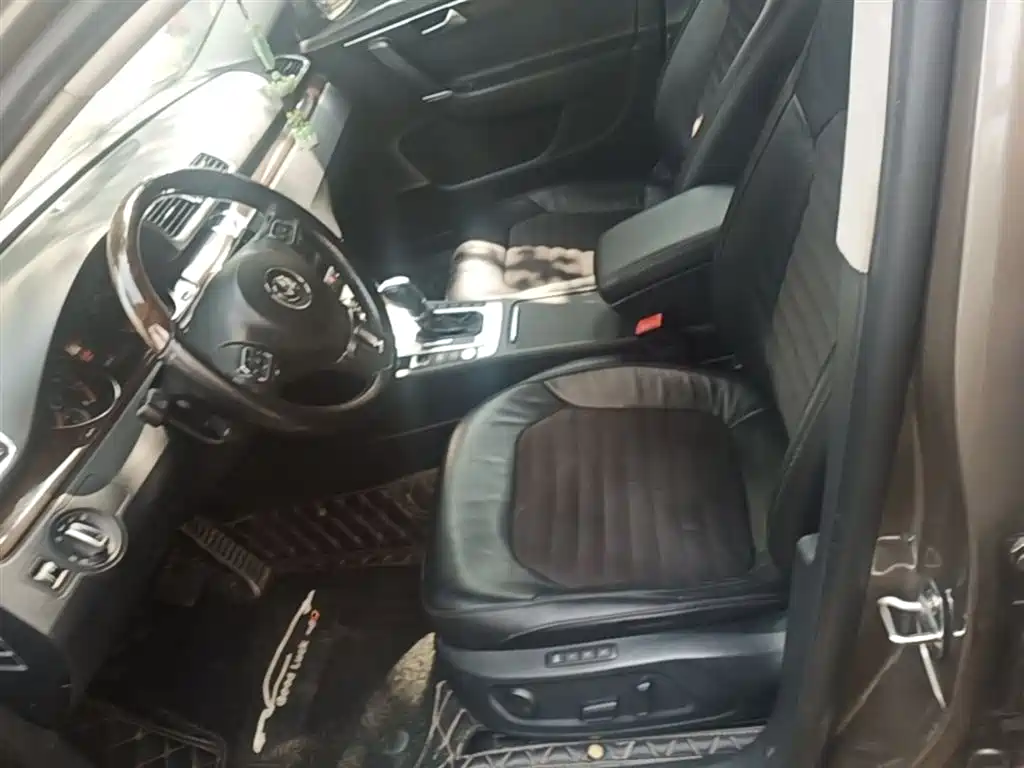 Volkswagen Magotan 2015 Facelift 1.8TSI Premium фото 15