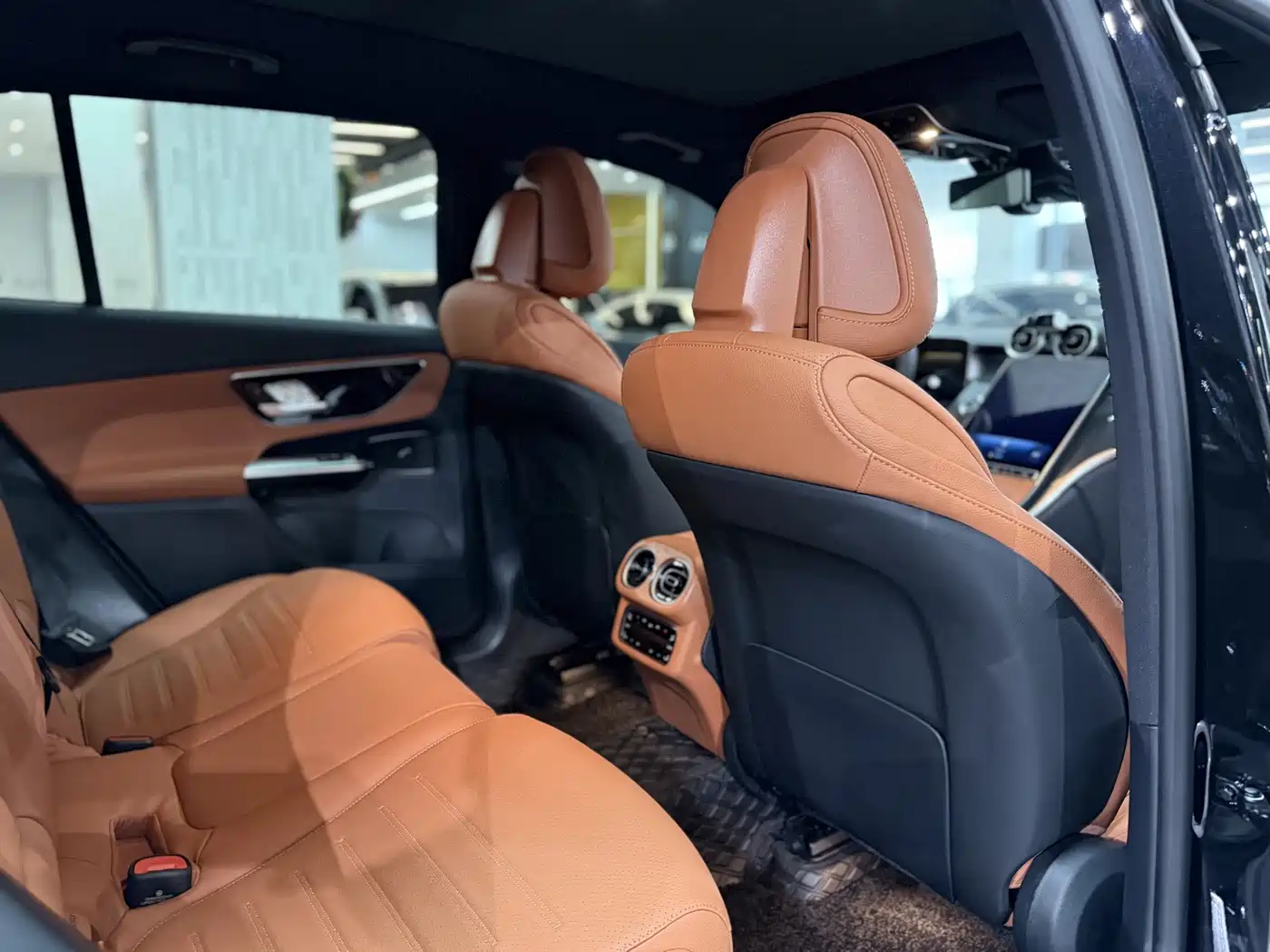 MERCEDES-BENZ GLC