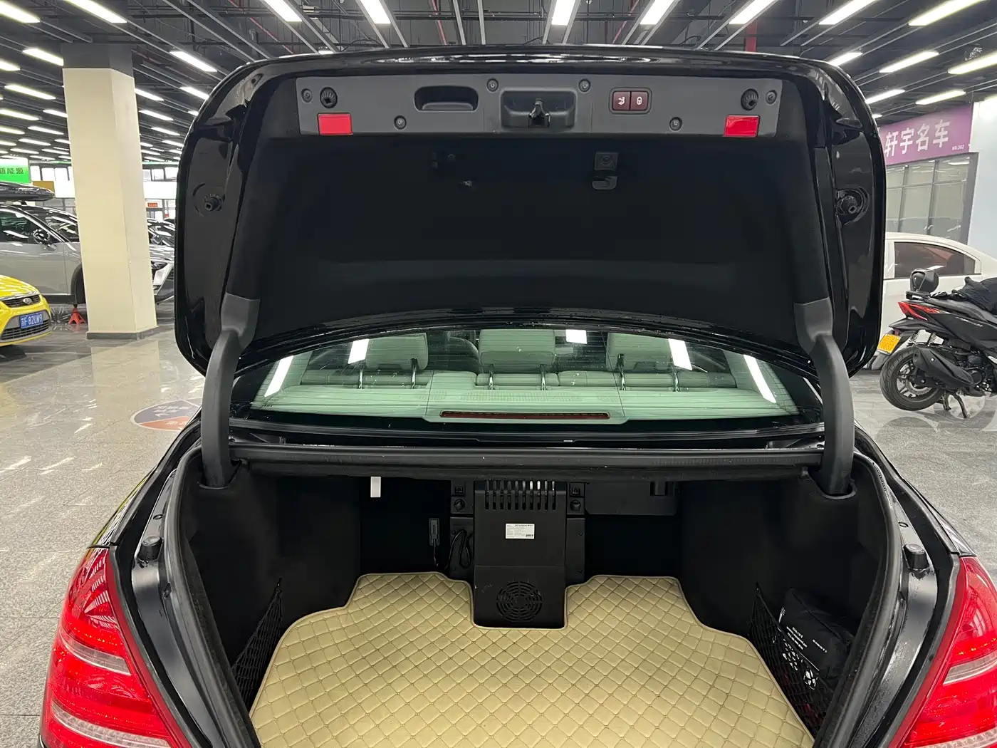 Mercedes-Benz S-Class 2010 S 350 L Luxury фото 19