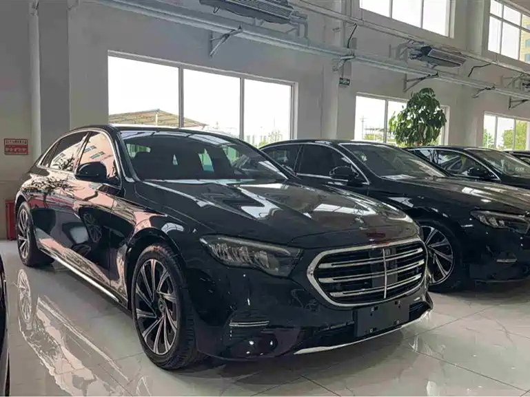 Mercedes-Benz E-Class 2024 Model E 300 L Luxury фото 3