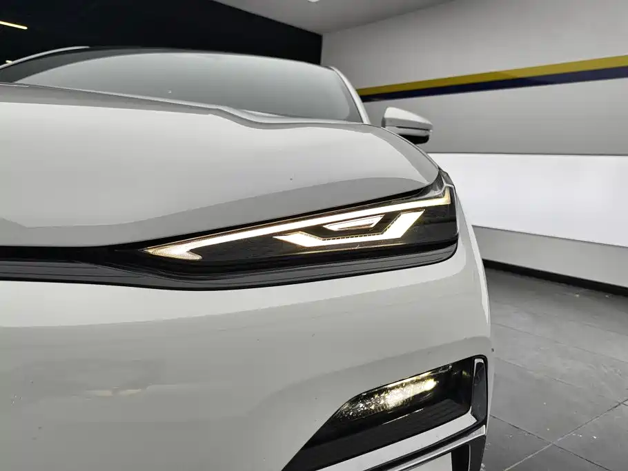 Geely Galaxy Galaxy Xingyao 8 2025 2025 Model 130km EM-i Flagship Edition