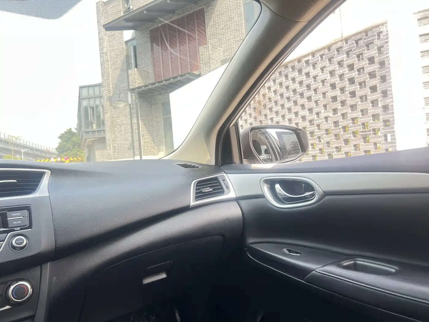 صورة 24 - Nissan Sylphy