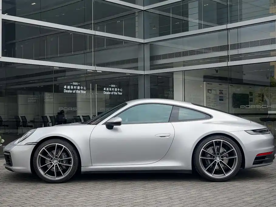 Porsche 911 2023 Carrera 3.0T фото 5