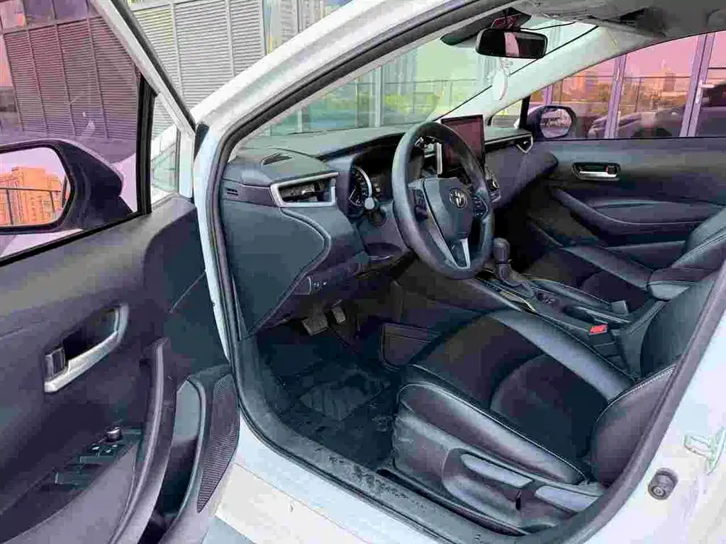 Toyota Corolla 2021 1.2T S-CVT Elite PLUS Edition фото 5