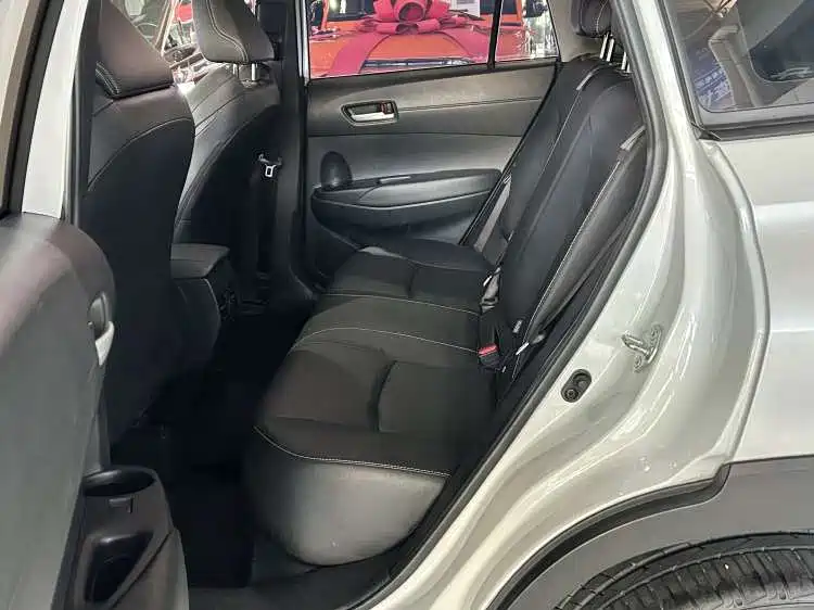 Toyota Frontlander 2022 2.0L CVT Luxury PLUS Edition фото 7