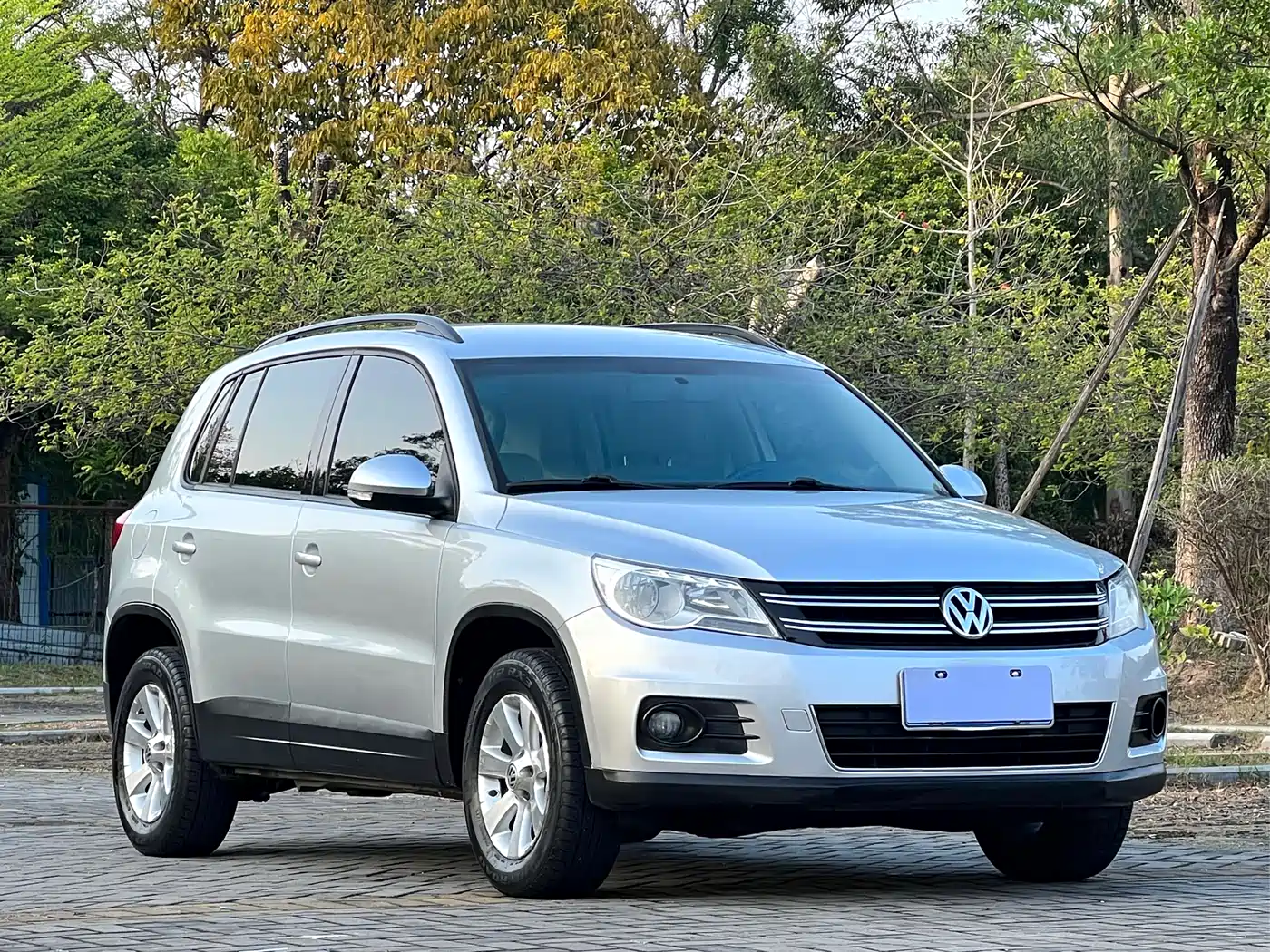 Volkswagen Tiguan 2012 1.8TSI Automatic 2WD Trend Edition фото 3