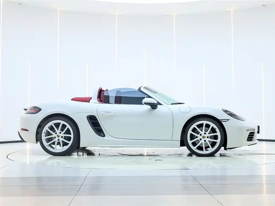 Porsche 718 2023 Boxster Style Edition 2.0T фото 4