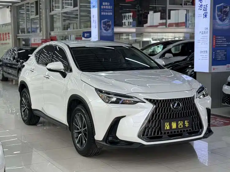 Lexus NX 2022 260 FWD Innovation Edition фото 3