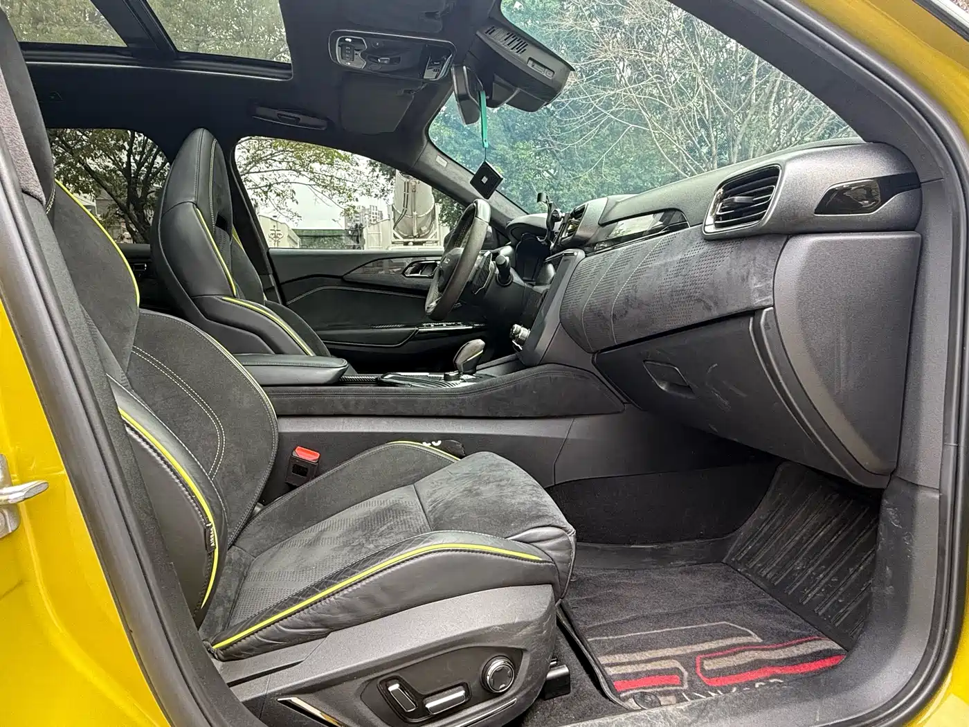 Lynk & Co 03 2021 03+ 2.0TD Auto Performance Package Edition фото 7