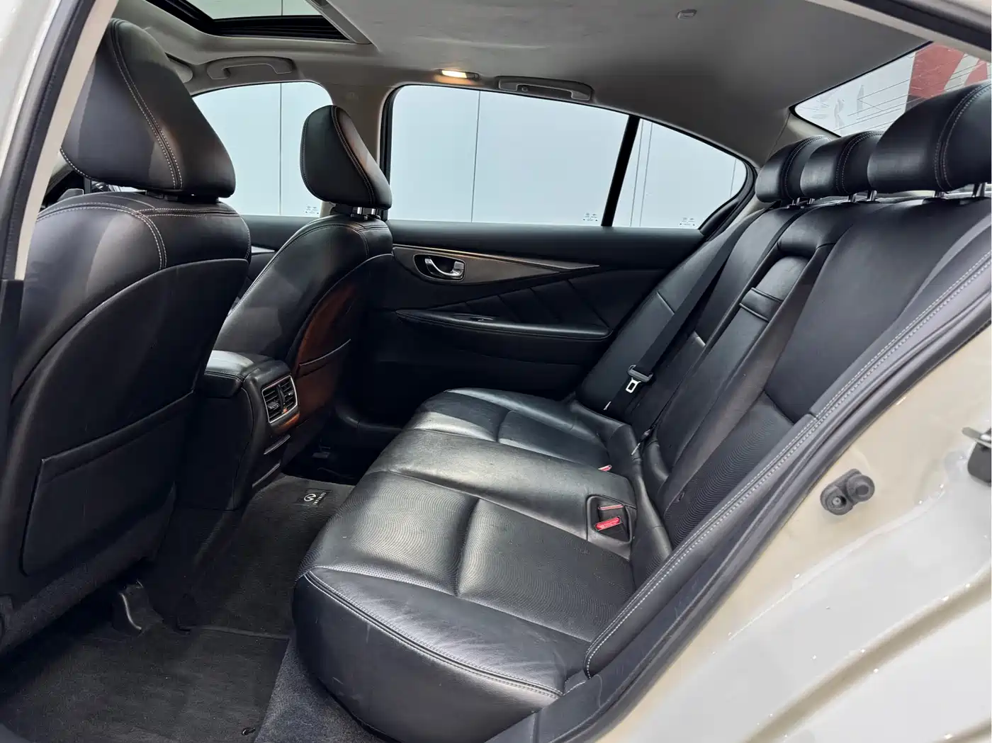 Infiniti Q50L 2020 2018 2.0T Premium Edition (China VI)