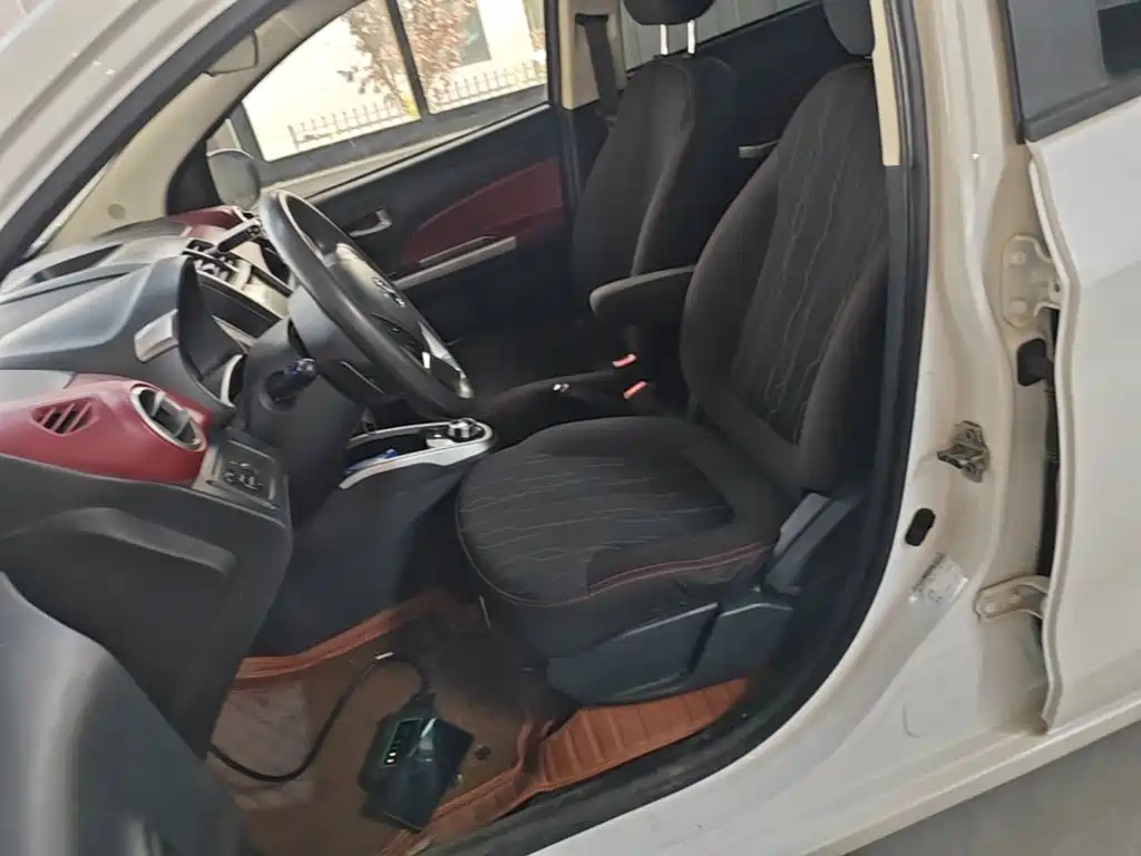 Changan Benben 2015 2014 1.4L IMT Premium Sunroof