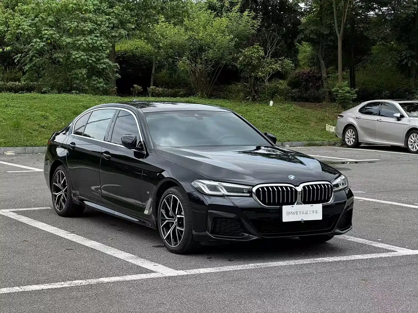 BMW 5 Series 2022 Facelift II 530Li Premium Package M Sport фото 2