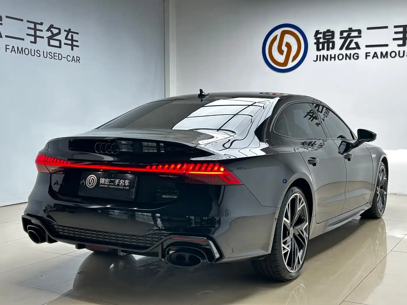 Audi A7L 2024 45 TFSI quattro S-line Black Warrior Edition фото 23