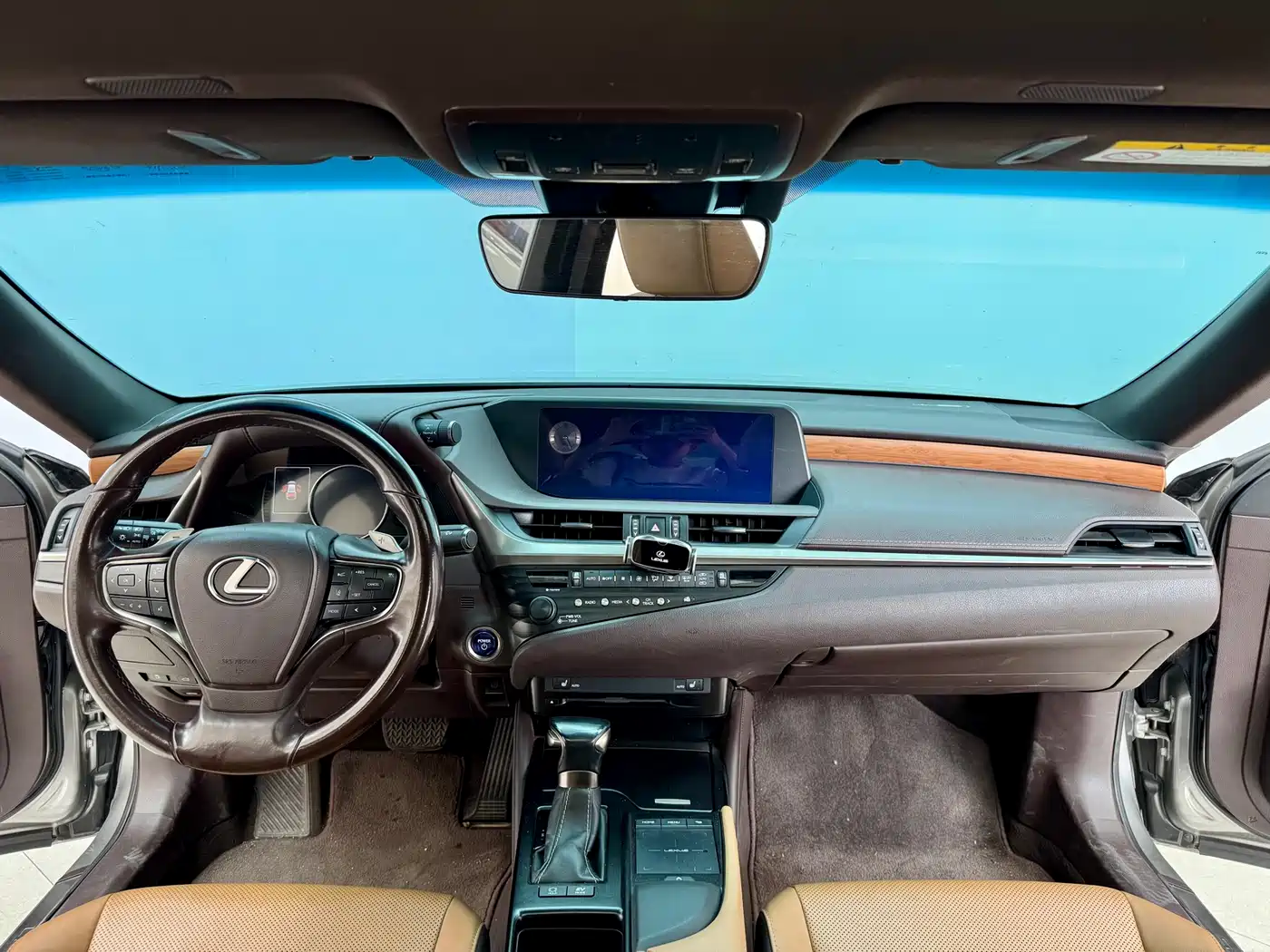 Lexus ES 2020 Model 300h Excellence Edition фото 19