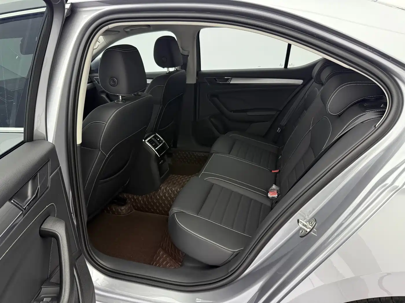 Škoda Superb 2023 Facelift TSI280 DSG Premium Edition фото 14