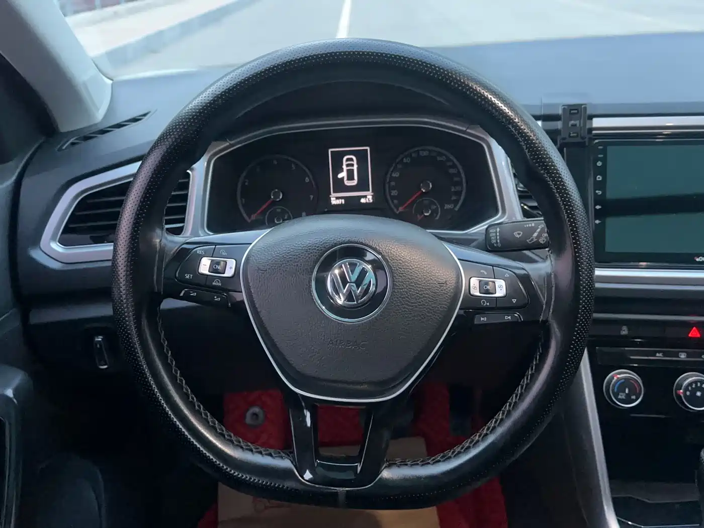 Volkswagen T-ROC 2019 230TSI DSG 2WD Progressive Version China VI фото 16