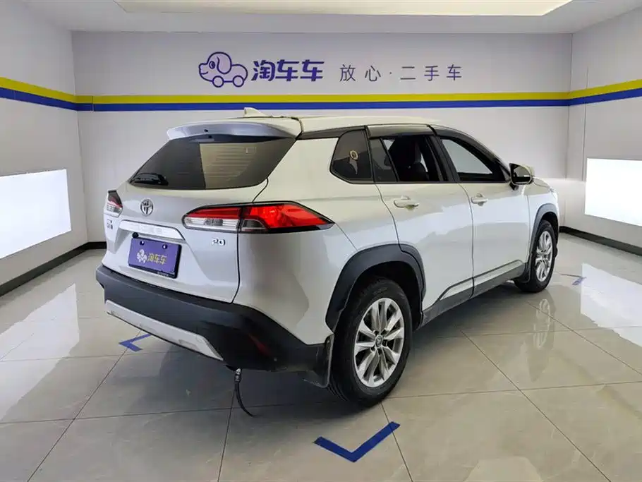 Toyota Corolla Cross 2023 2.0L Elite Edition фото 3