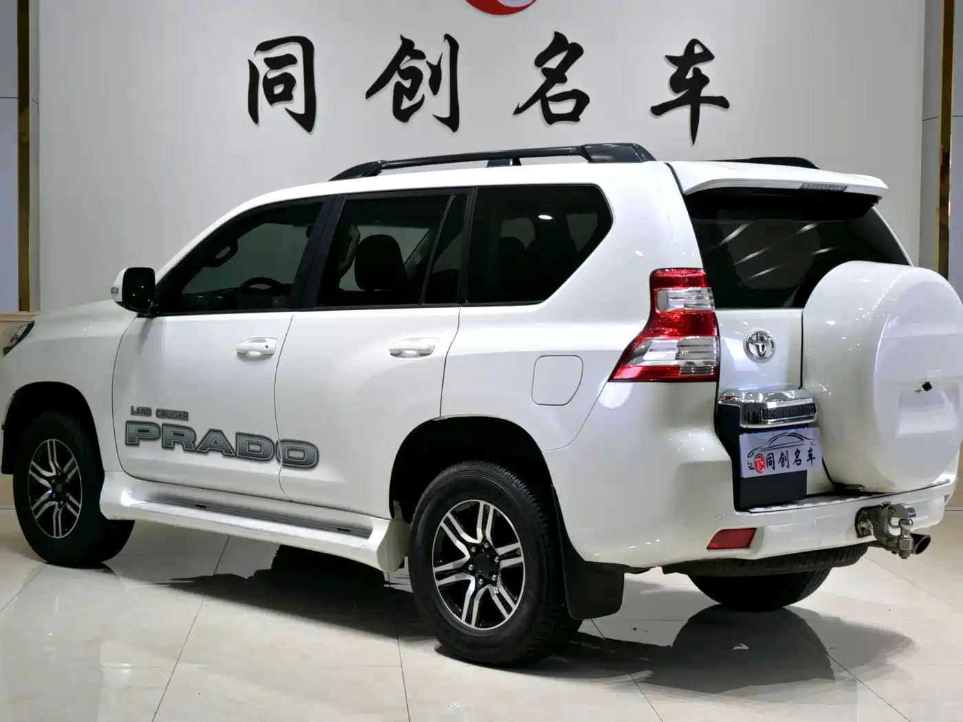 TOYOTA PRADO