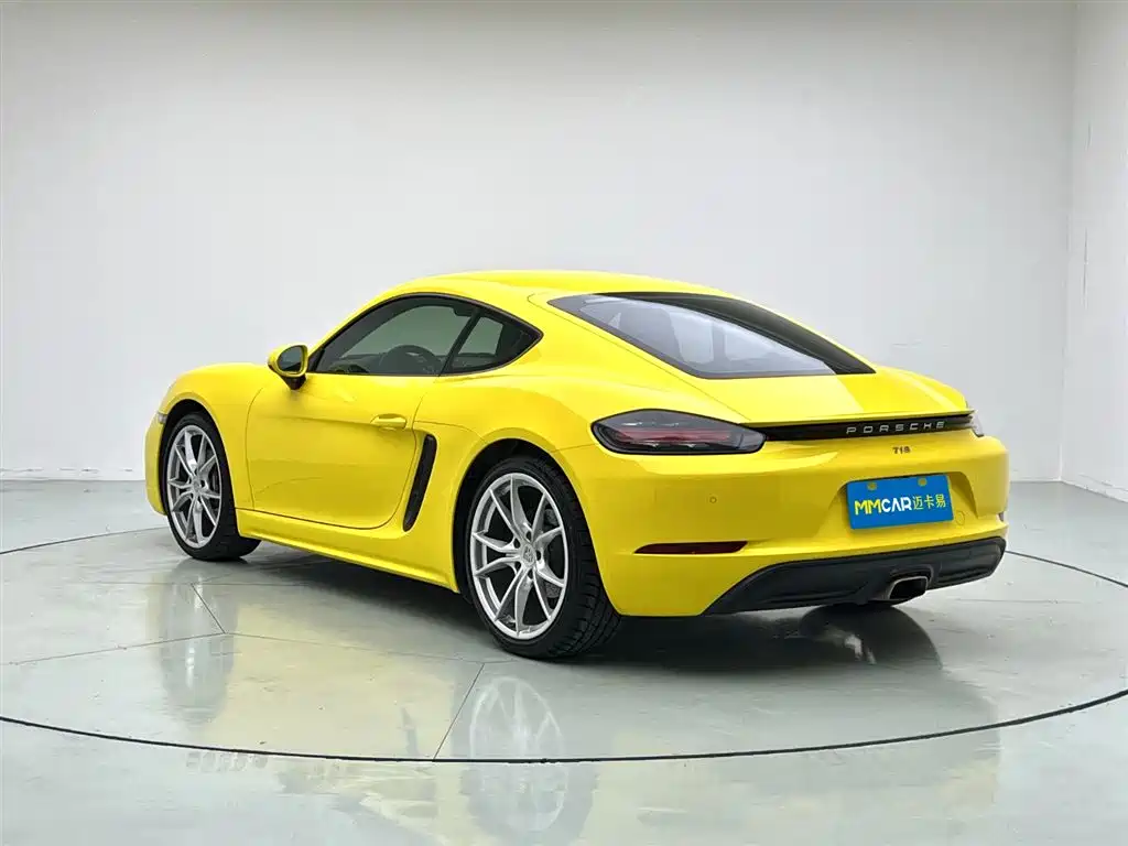 Porsche 718 2016 Cayman 2.0T фото 2