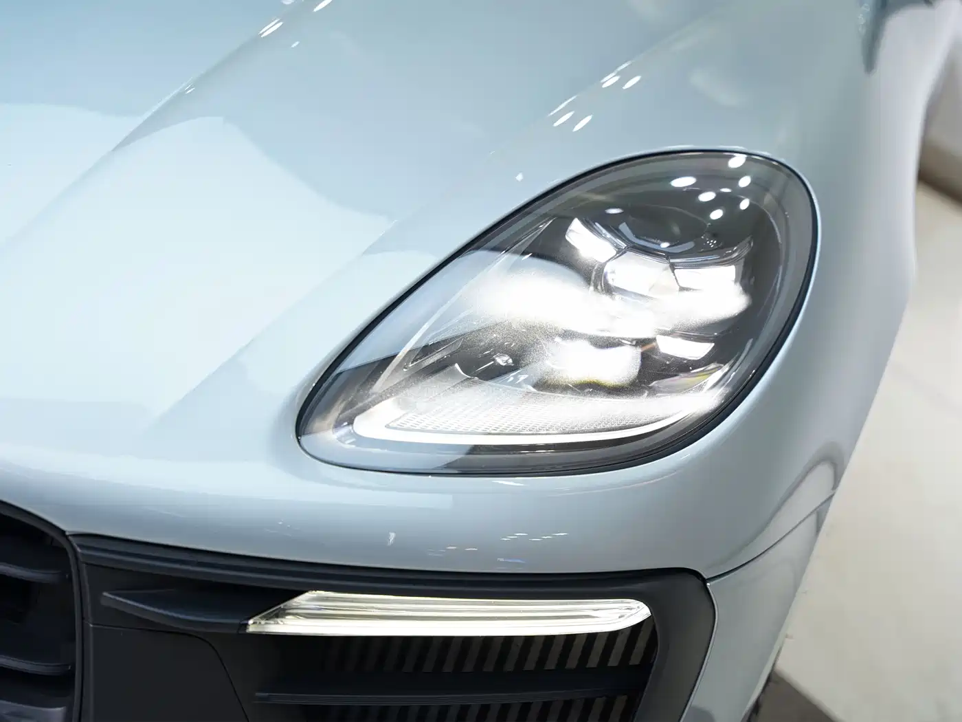 Porsche Macan 2022 Macan GTS 2.9T фото 9