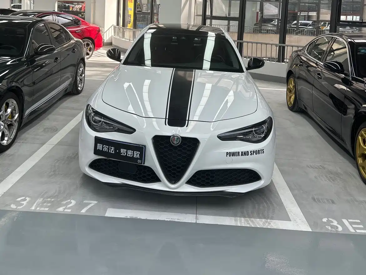 Alfa Romeo Giulia 2020 2020 2.0T 280HP Luxury Edition