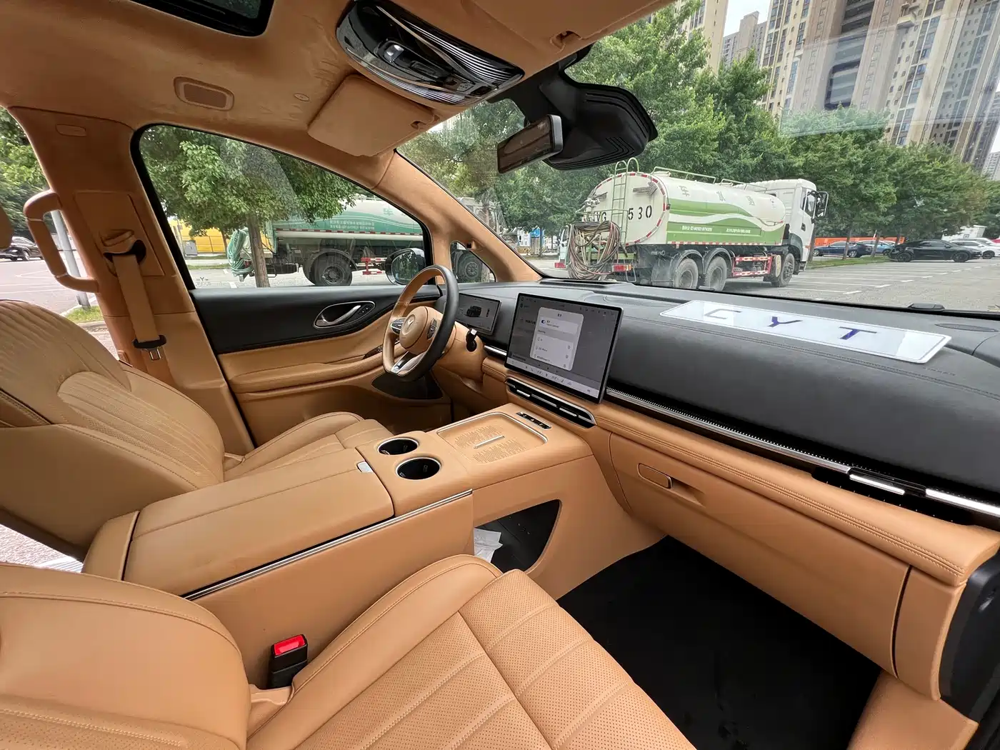 Voyah Auto Voyah Dreamer 2025 PHEV AWD Flagship Qian Kun Edition фото 7