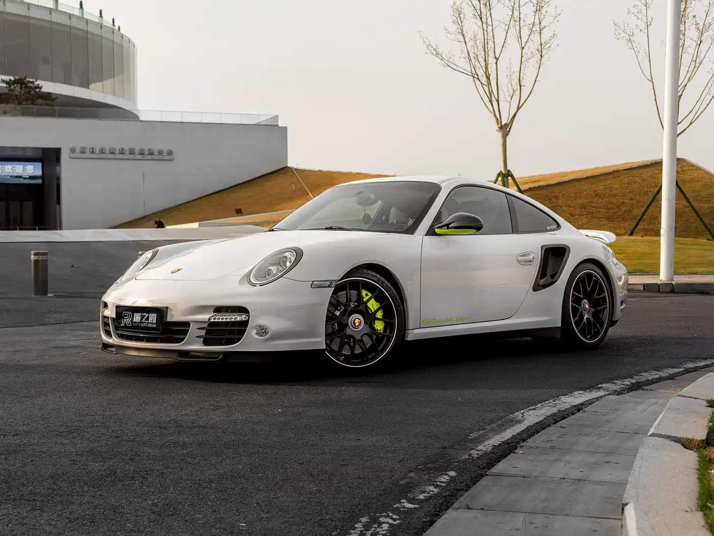 Porsche 911 2010 Turbo S 3.8T фото 4