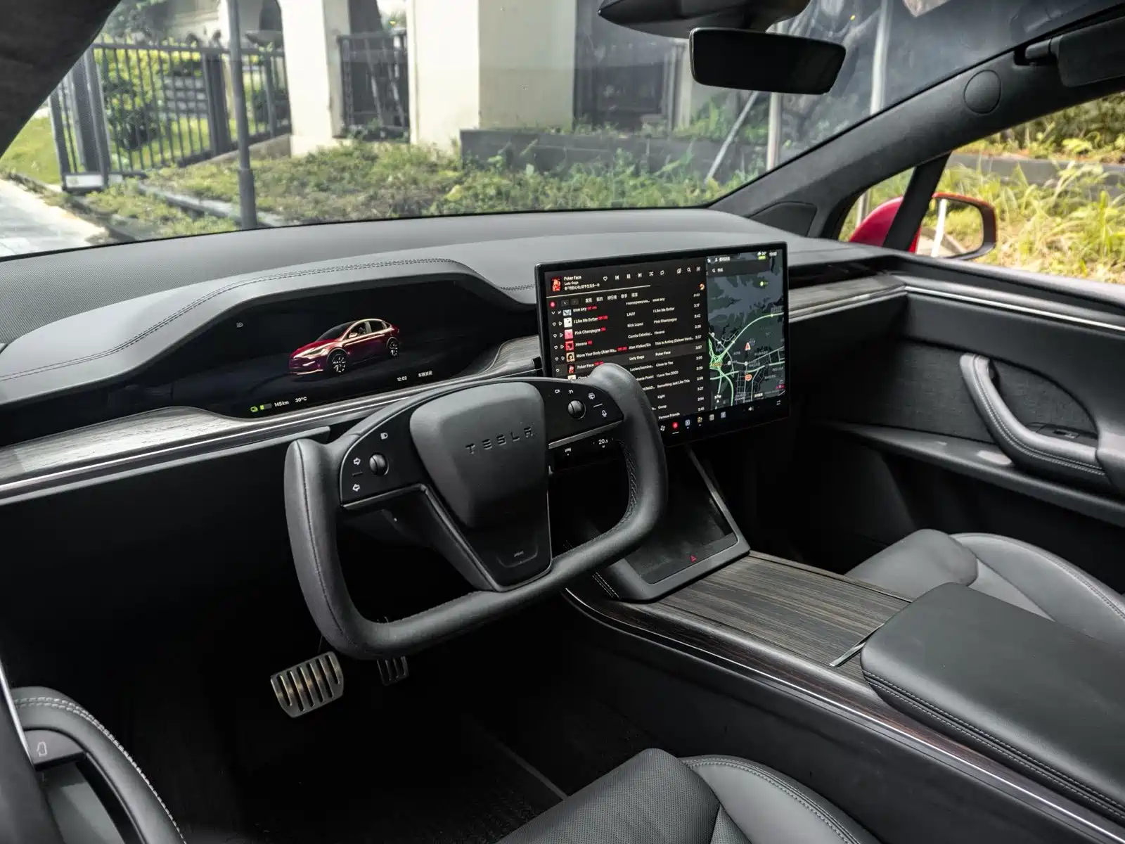 Фото 12 - Tesla Model X