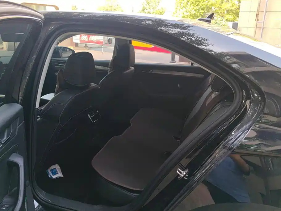 Škoda Superb 2024 TSI280 DSG Premium Edition фото 11