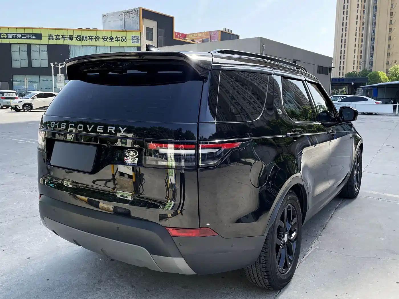 Land Rover Discovery 2020 2.0T SE фото 12