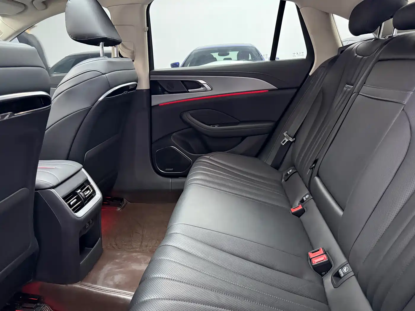 Hongqi H5 2023 2.0T Auto Smart Connect Flag Comfort фото 7
