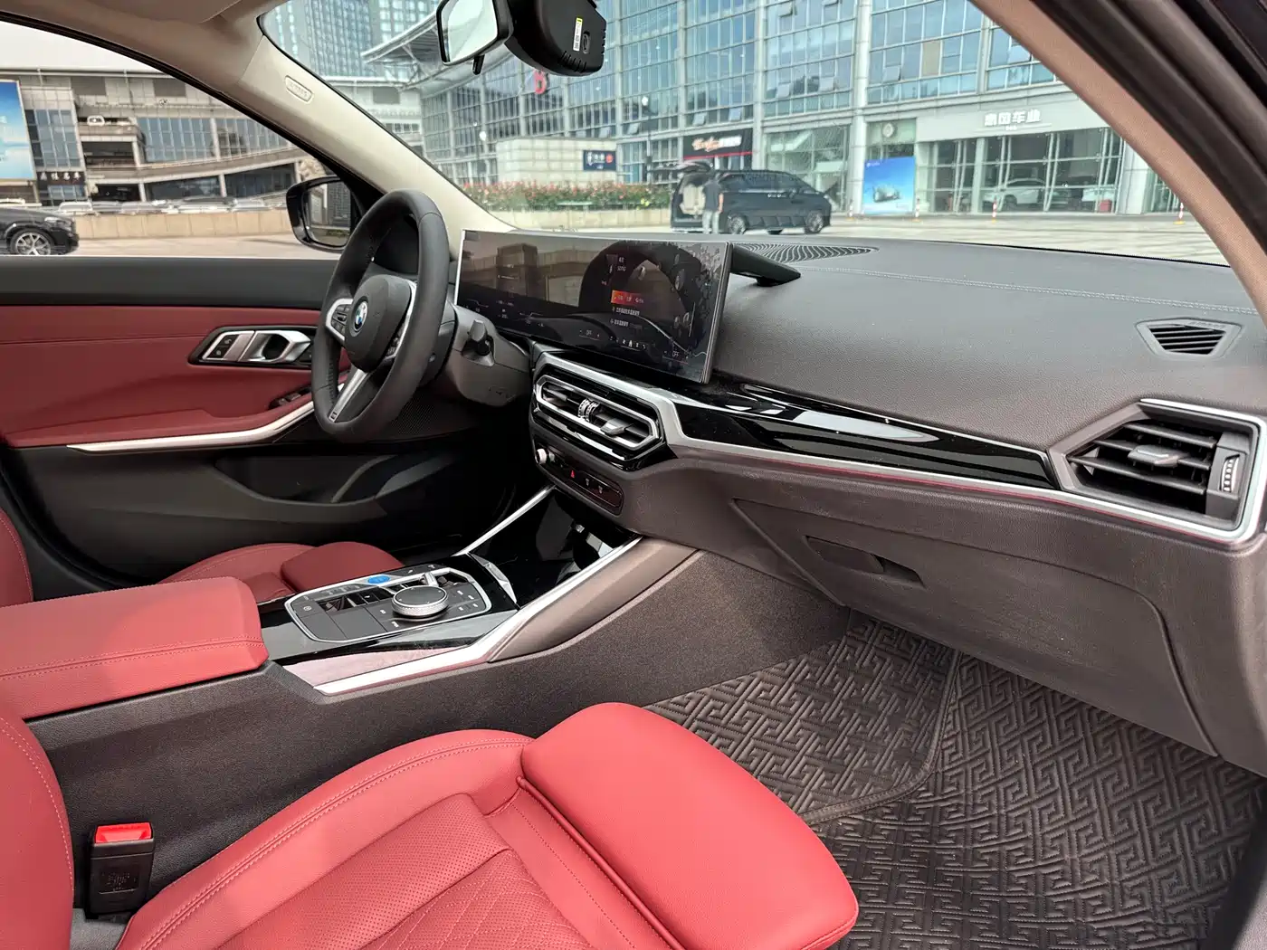 BMW i3 2024 eDrive 35 L фото 21