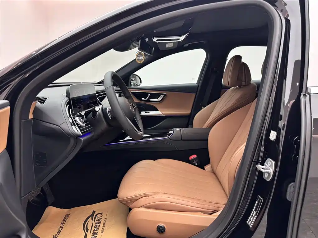 Mercedes-Benz E-Class 2025 E 260 L фото 8
