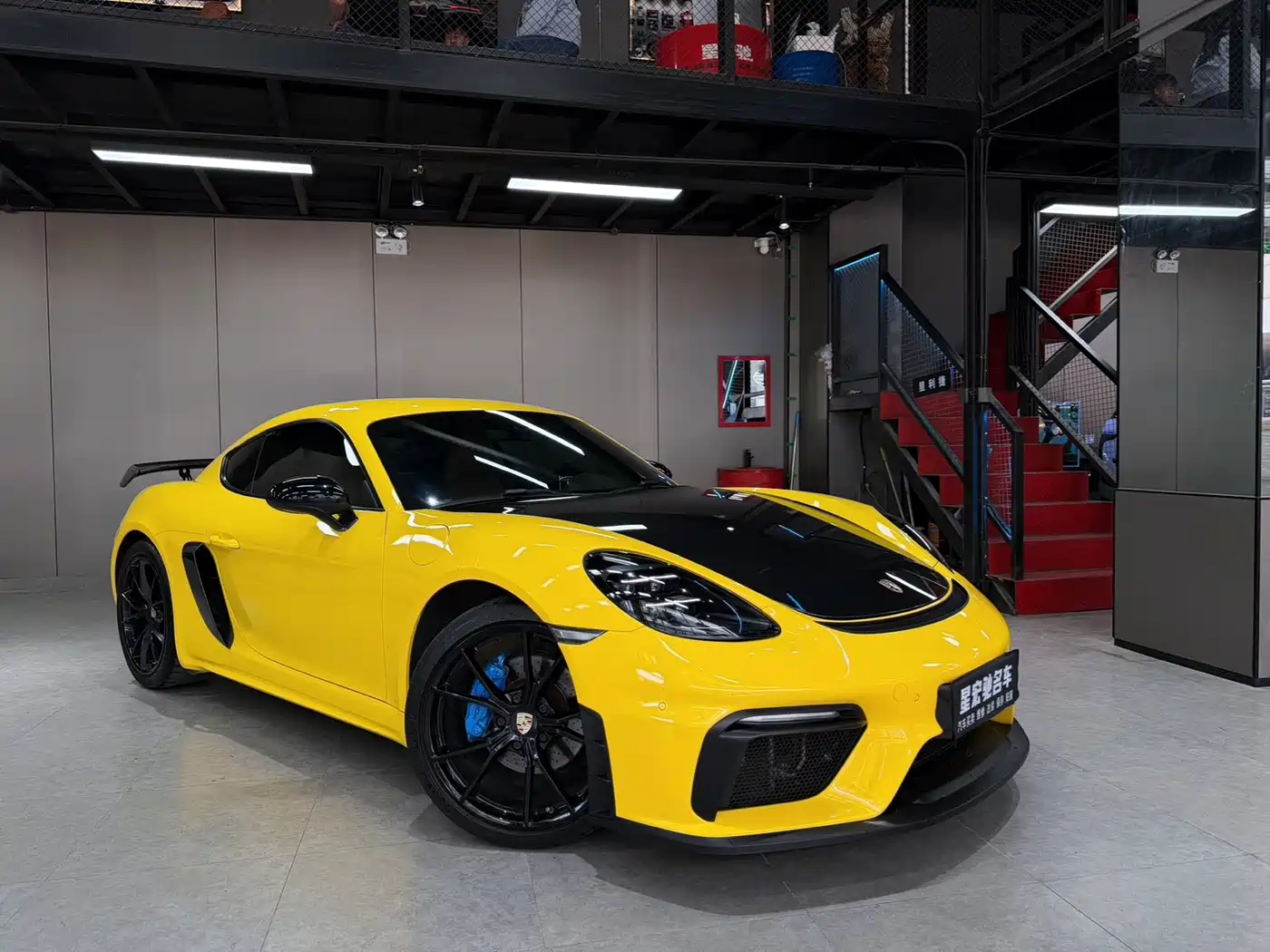 Porsche 718 2018 Cayman 2.0T фото 7