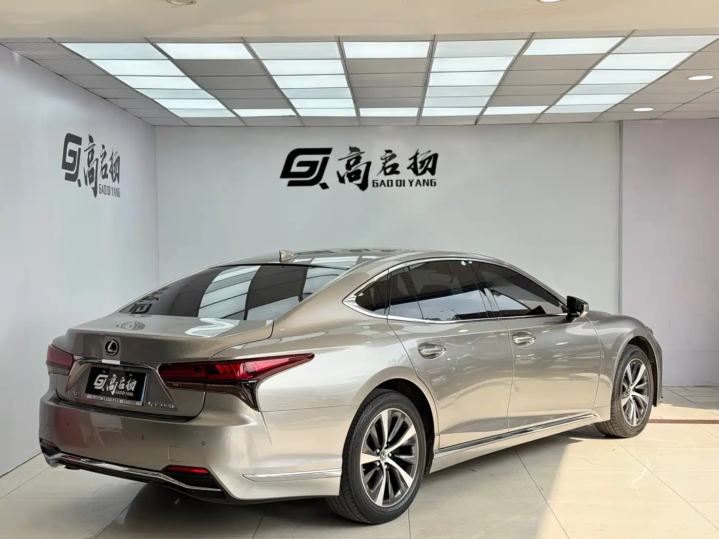 Lexus LS 2021 500h Excellence Edition фото 29