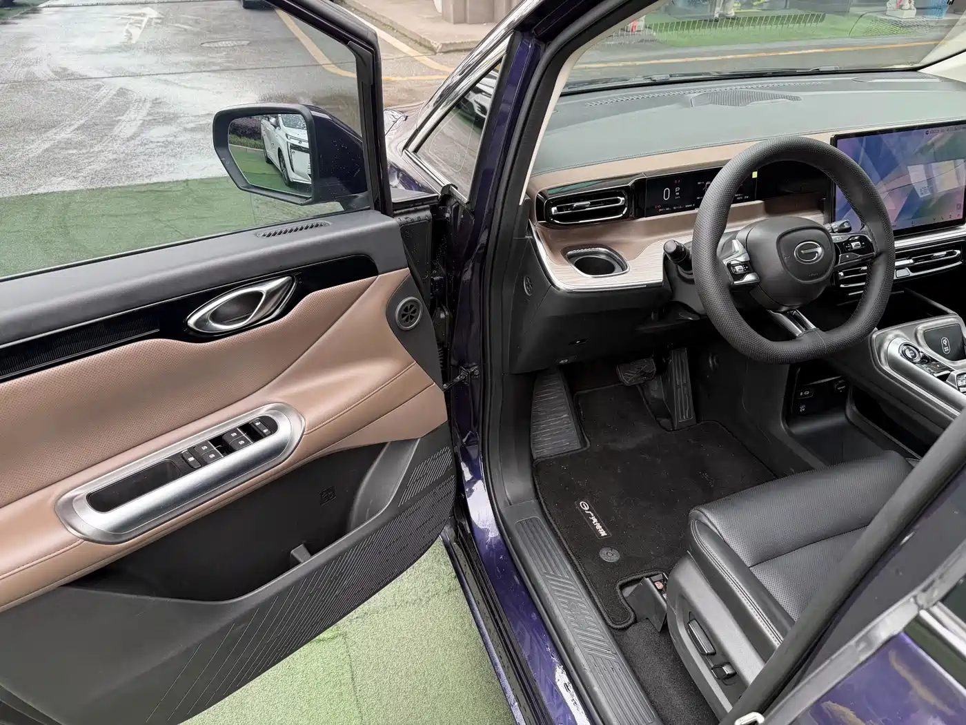 GAC Trumpchi Trumpchi E8 NEV 2024 Model 150km MAX фото 4